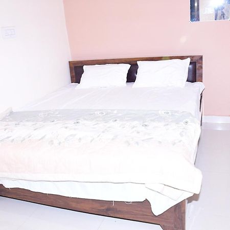 Shree Ram Hotel Ayodhya Екстериор снимка