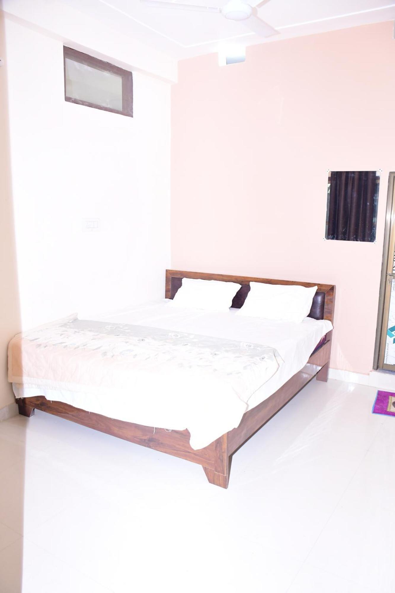 Shree Ram Hotel Ayodhya Екстериор снимка